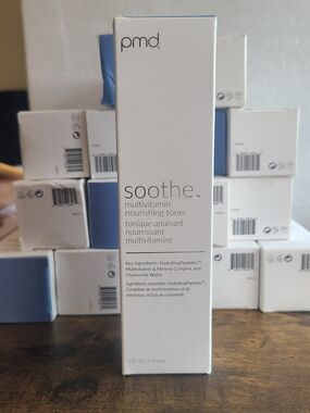 pmd Soothe Multivitamin Nourishing Toner - White